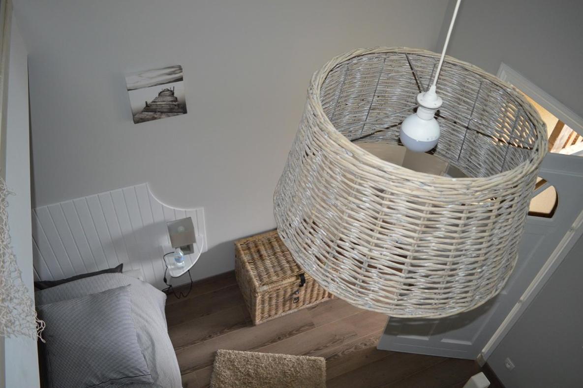 Gite De La Cour Campandré-Valcongrain Habitación foto