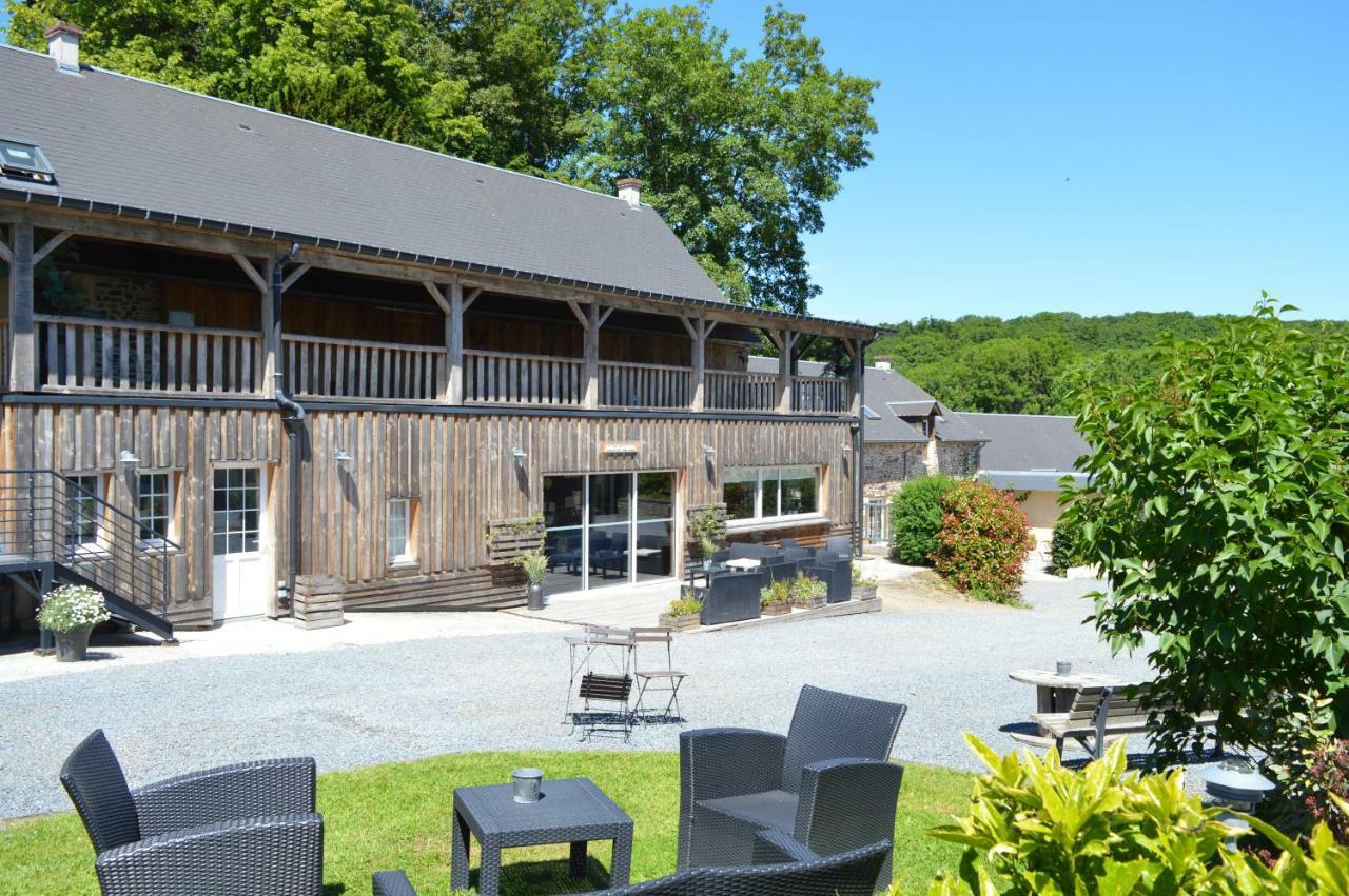 Gite De La Cour Campandré-Valcongrain Exterior foto